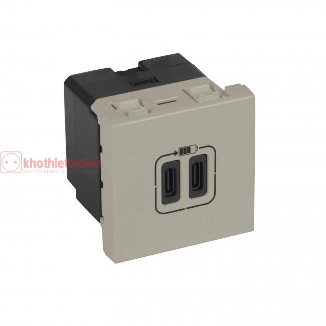 Ổ cắm sạc đôi USB type C Legrand Arteor 572072 5 Ổ cắm sạc USB đôi type-C Arteor 571078
